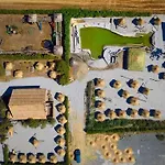 La Colibe, Catun Arhaic Ecologic Kemping