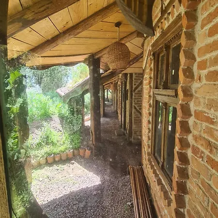 La Colibe, Catun Arhaic Ecologic Kemping