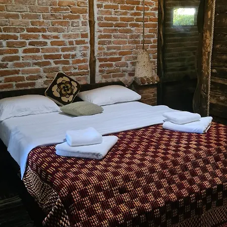 La Colibe, Catun Arhaic Ecologic * 콘스탄차