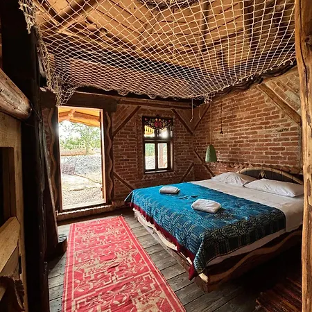 La Colibe, Catun Arhaic Ecologic *