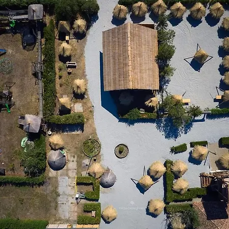 La Colibe, Catun Arhaic Ecologic Kemping