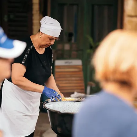 Kemping La Colibe, Catun Arhaic Ecologic *