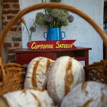 Kemping La Colibe, Catun Arhaic Ecologic *