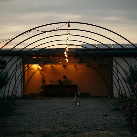 La Colibe, Catun Arhaic Ecologic Kemping