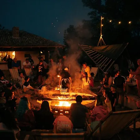 La Colibe, Catun Arhaic Ecologic אתר קמפינג