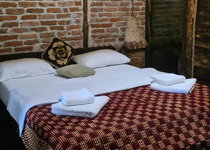 La Colibe, Catun Arhaic Ecologic * コンスタンツァ