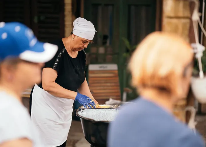 キャンプ場 La Colibe, Catun Arhaic Ecologic *