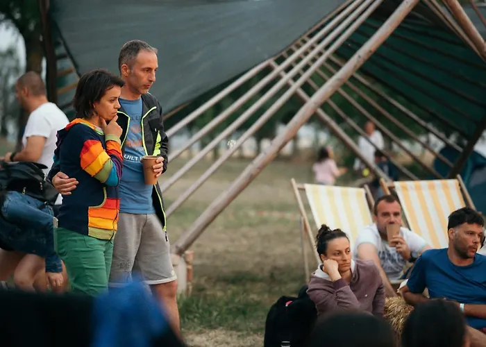 キャンプ場 La Colibe, Catun Arhaic Ecologic