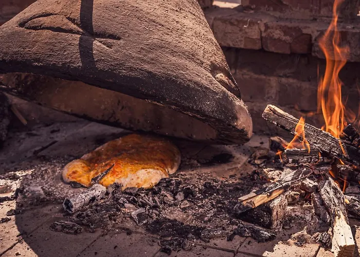 キャンプ場 La Colibe, Catun Arhaic Ecologic